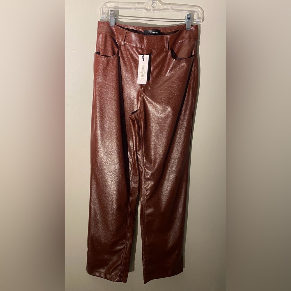 DYNAMITE- Vegan Leather Pant in Maroon
